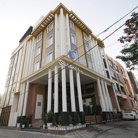 Square Inn Hotel,Varanasi Exterior photo
