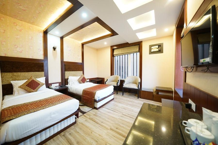 Square Inn Hotel,Varanasi Exterior photo