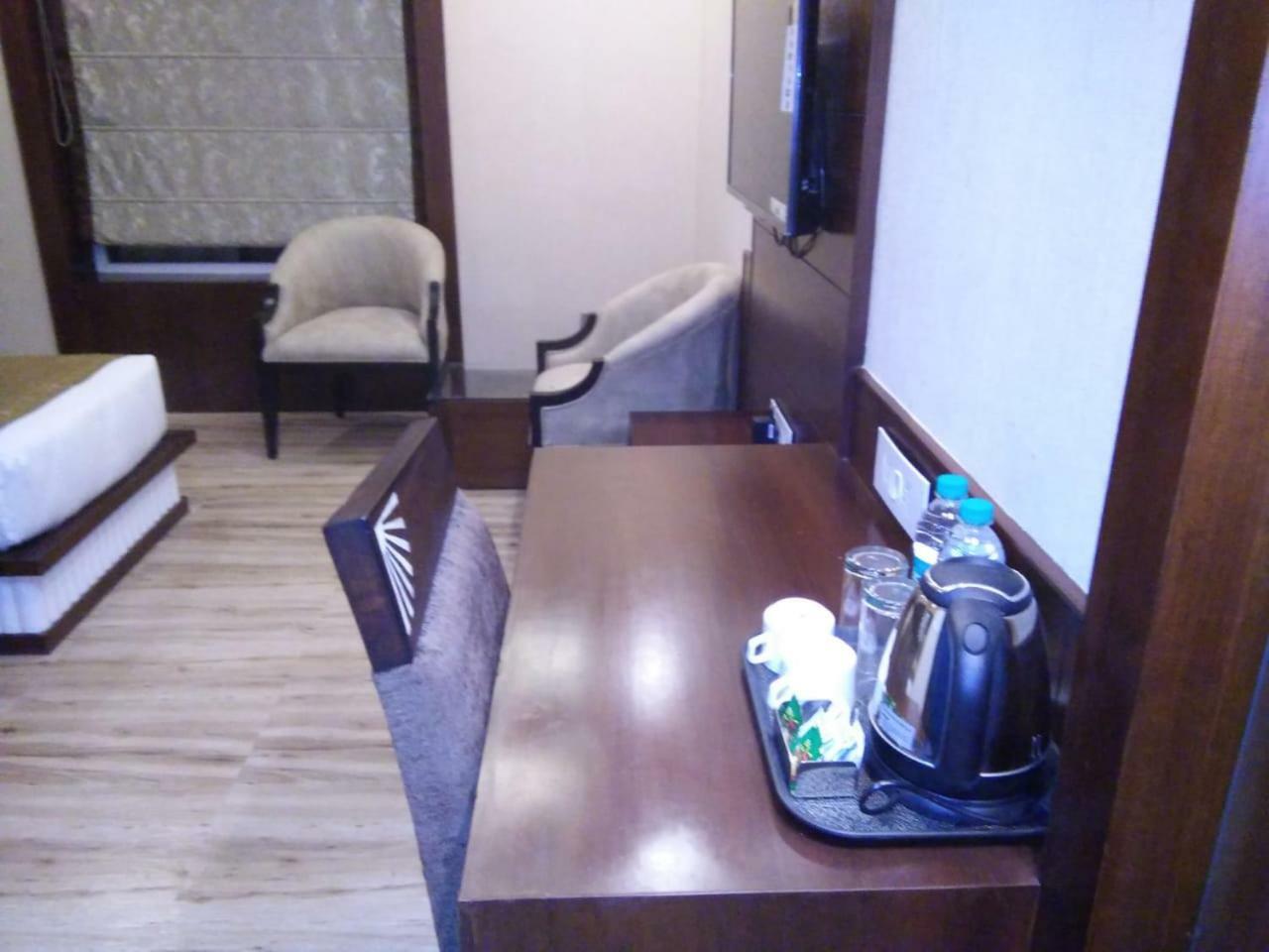 Square Inn Hotel,Varanasi Exterior photo